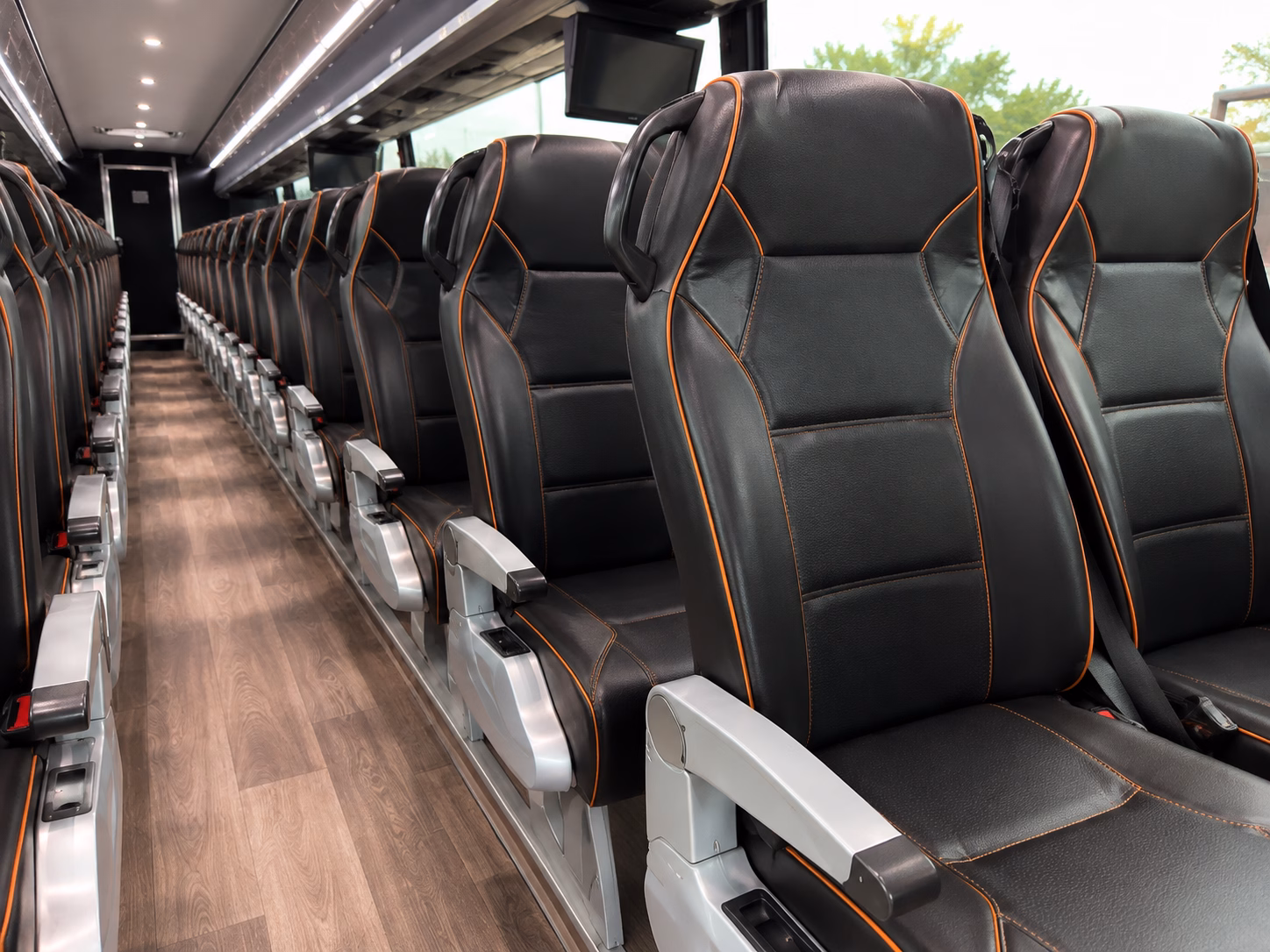 cross the foliage season finish line with a shuttle bus for your fall worcester wedding