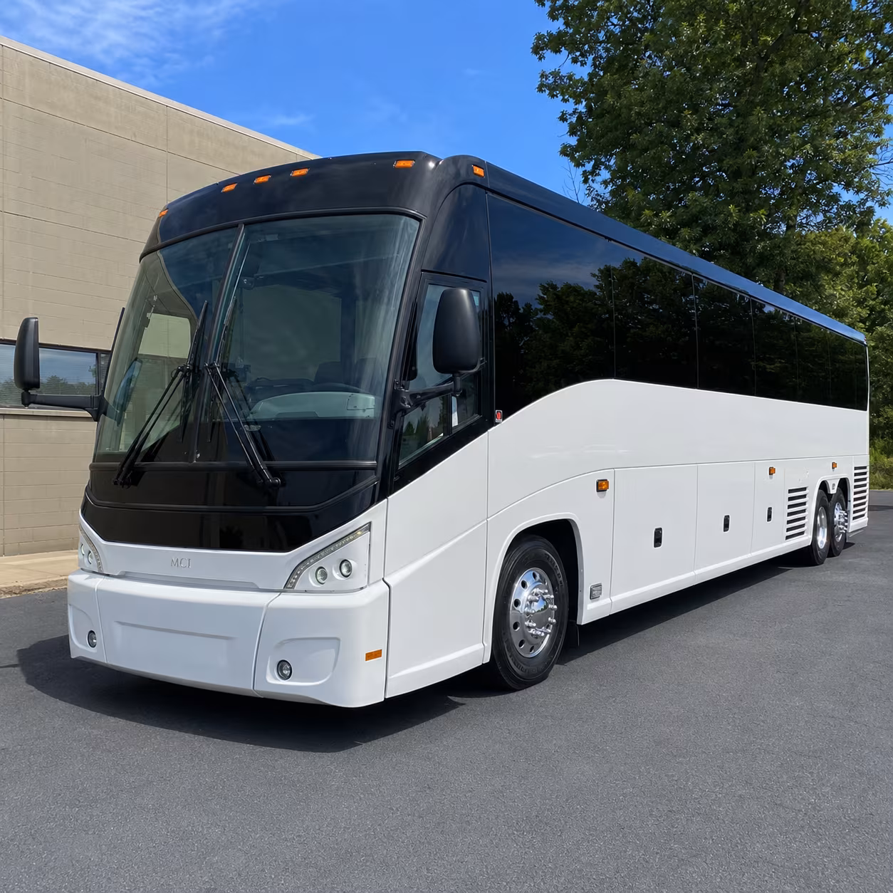 long distance bus trips from worcester to boston providence and hartford