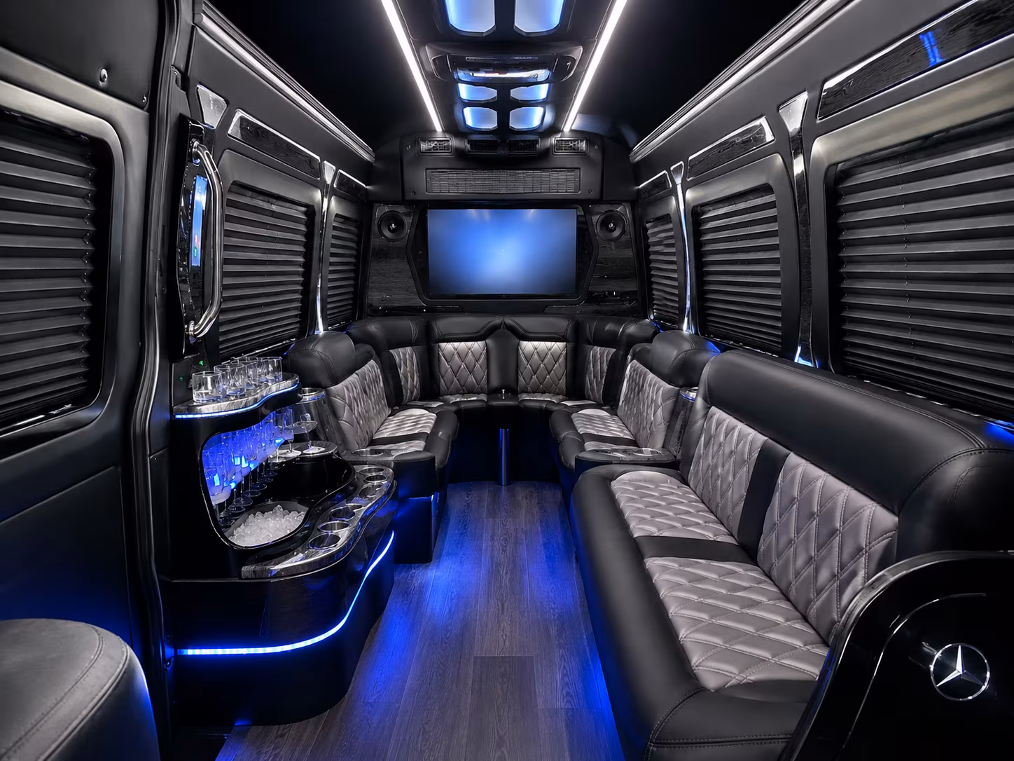 we help you compare buses for every night out in downtown worcester